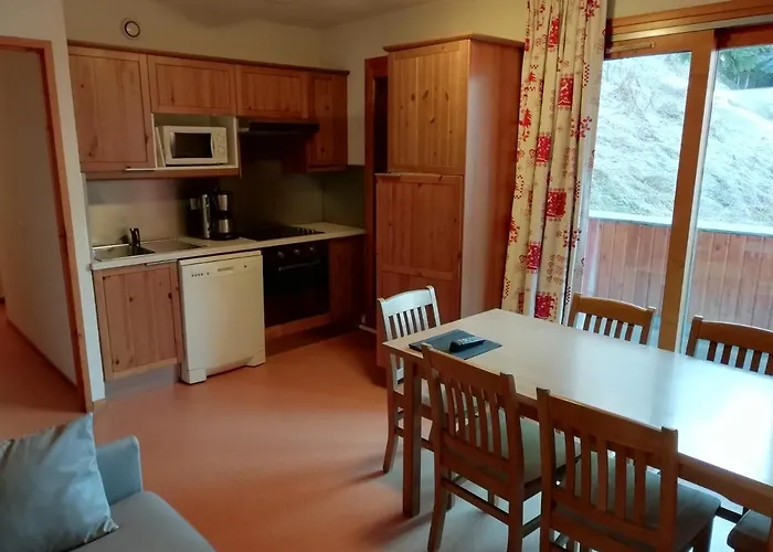 Vvf Plagne 1800 Paradiski *